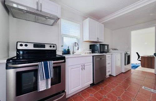 Entire Family-friendly 4 BR Cozy Unit , Metro walk - Foto 59