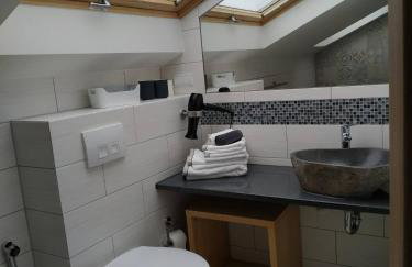 Geräumiges Atelier mit Flair und Bergblick - Foto 29