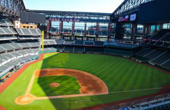 Near AT&T Stadium, UTA, Globe Life, Six Flags, DFW Airport, American Airlines Center with Games and Crib - Foto 14