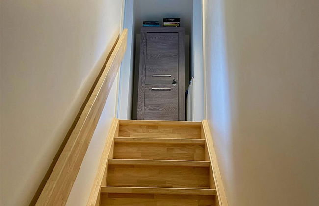 Stylish Westende Getaway - Photo 16