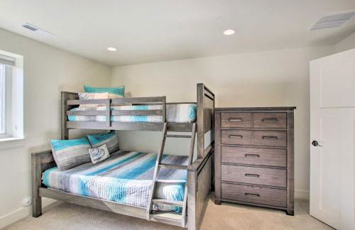 Scenic Eden Gem with Hot Tub about 6 Mi to Ski Area - Foto 24