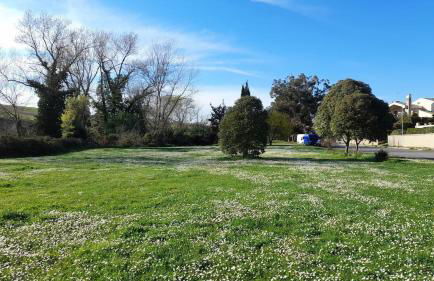 Entire apartment in Panoramic Villa with Bathtub - Photo 29
