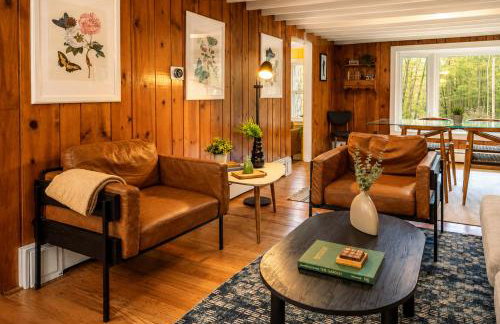 Creek, Sauna, Hot Tub, Fire Pit & Pet-Friendly - Photo 7