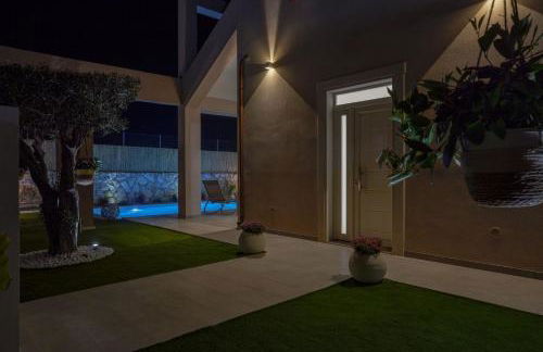 Villa Shamsi - heated pool and beach at 70mt - Foto 21