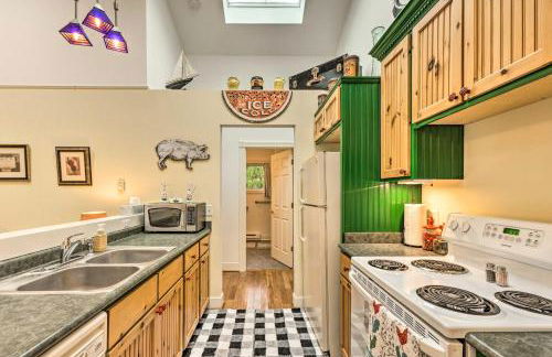 18 Mi to Crystal Mtn Couples Haven Near Lake - Photo 12