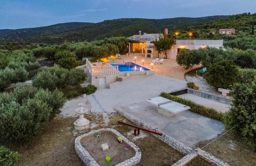 Vila Maslinica - Foto 50