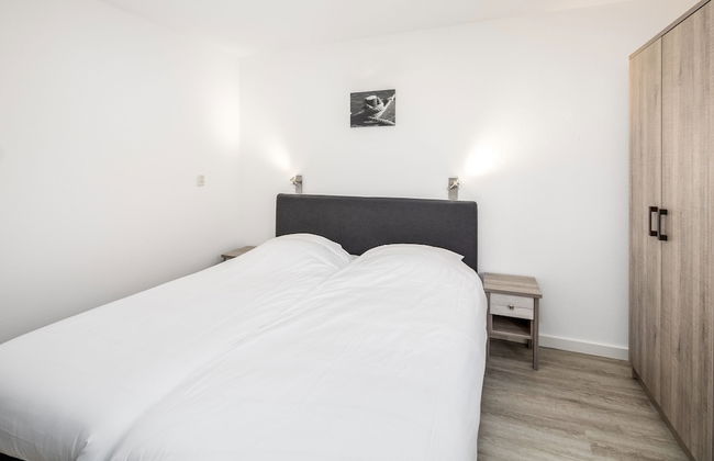 Holiday Home in Oostkapelle Near the Beach - Photo 7