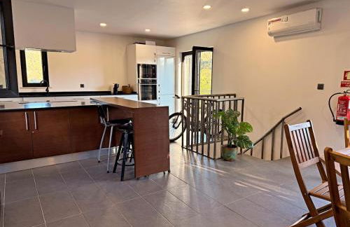 Riverfront House with Private Deck & Nature Views - Photo 9