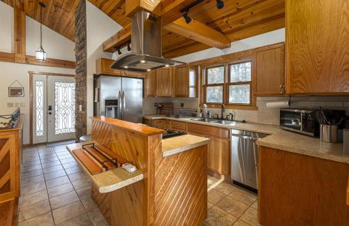 3BR Home w Hot Tub & Sunset Views Near SIUC - Foto 7