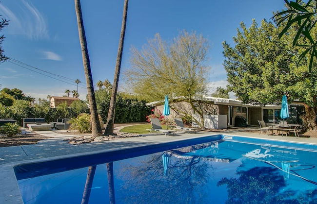 Mid-century Modern W/backyard Oasis, Putting Green - Foto 34