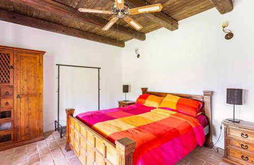 Luxury Villa with Pool, Stunning Location - Foto 20