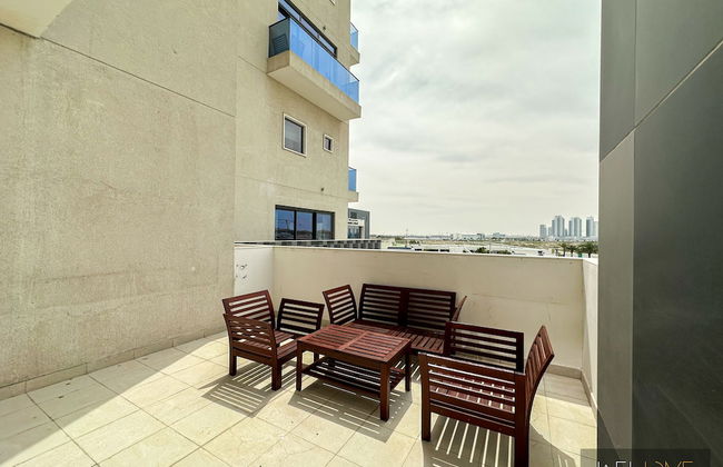 WelHome - Prime 1BR Apartment at Oia Residence - Photo 20