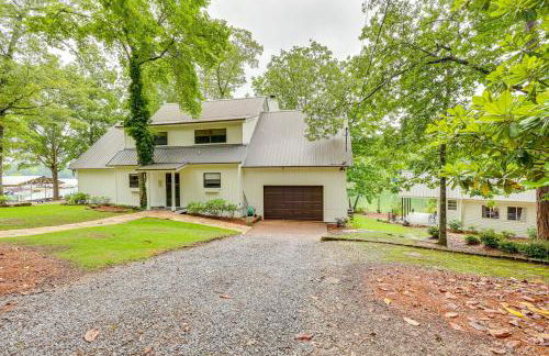 Waterfront Gem on Lake Martin with Kayaks and Dock! - Foto 34