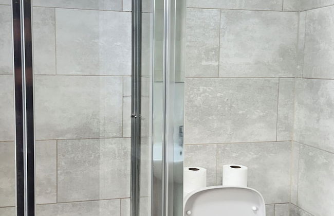 Heathrow Stay 5 Mins to the Terminals - Foto 18