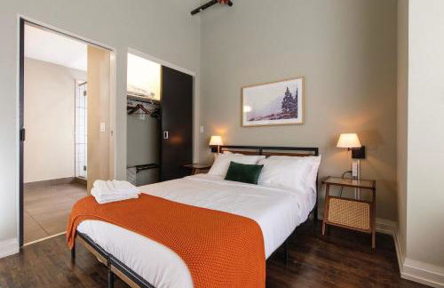 Downtown Modern 2BR Loft Apartment - Sleeps 8-9 - Foto 14