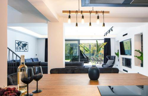 Del Sur Luxury Villa, Heated Pool & Utter Privacy, By ThinkVilla - Foto 29