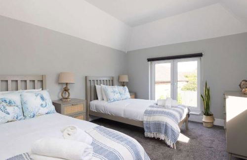 Modern 5-Bedroom Retreat Nr Coast - Foto 25