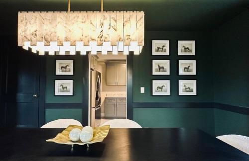 Stylish 3BR with Patio Walk to State Capitol - Foto 31