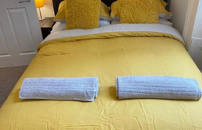 City centre - 1 bedroom apartment - Photo 2