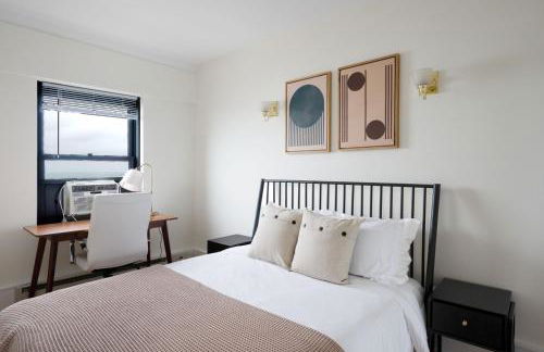 Gold Coast studio w doorman gym 2 blocks to L CHI-916 - Photo 7