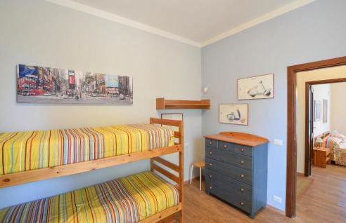 Cozy Home In Pozzol Groppo With Wifi - Foto 34