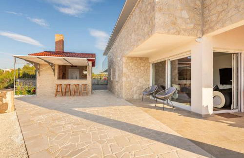 Villa Maritime - Exklusive Strandvilla mit beheiztem Pool, Grillhütte & Meerblick bei Zadar - Foto 21