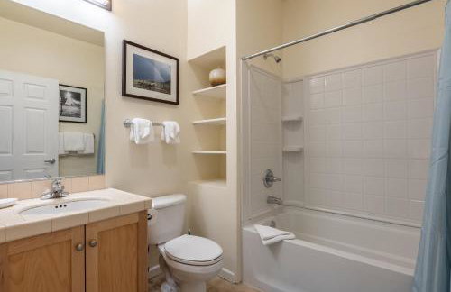 Mammoth Green #210 - Nearly Ski-in Ski-Out 2 Bedroom 2 Bath, Sleeps 6 on Golf Course - Photo 19