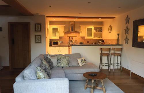 The Apple Shed - Photo 1