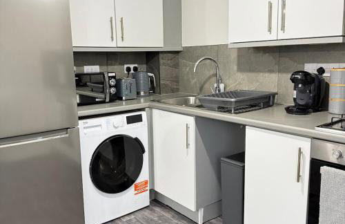 Newly Furnished Modern 2 Bedroom Flat With Free Parking in Humberstone Leicester - Foto 7