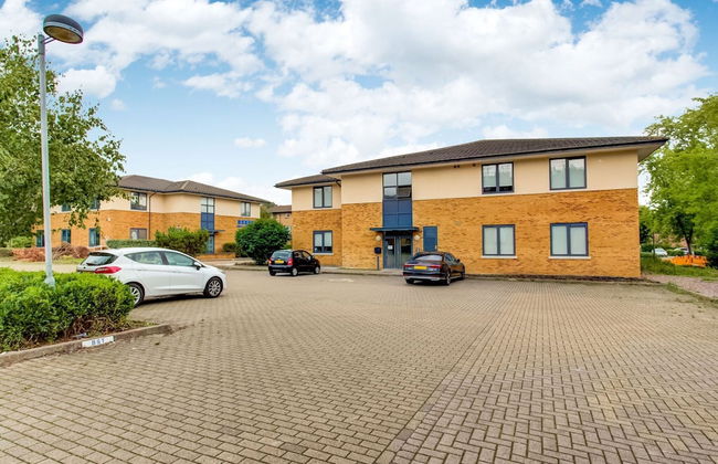 Spacious Apartment in Milton Keynes near Gulliverâs Theme Park - Foto 1