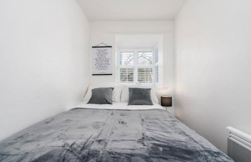 Cozy 2 Bed Apartment - Unlimited Wi-Fi - Free Parking - Sleeps 6 - By Old Trafford - Foto 27