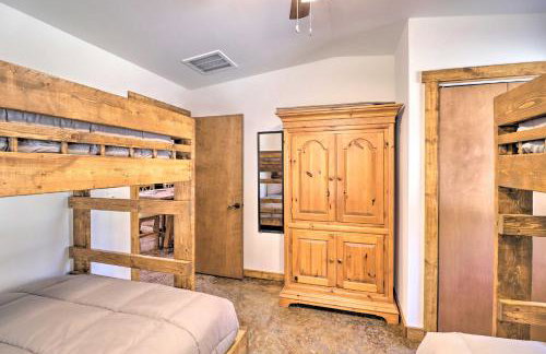 Riverfront Heaven on the White with Covered Patio! - Foto 26