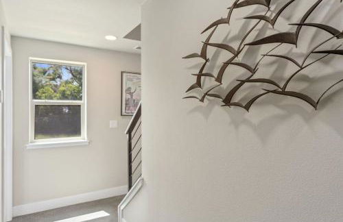 Swanky Townhome Near Old Town, Breweries and River - Foto 43