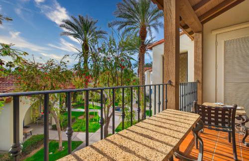 LV222 Spacious Upstairs 2BR Lock-Off in Legacy Villas - Foto 1