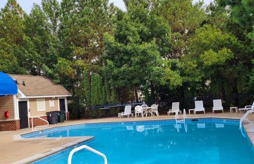 Modern & Luxurious 3 Bdrm 2.5 Bath Townhome - Foto 67