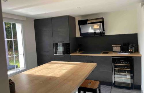 Jolie petit F2 dans maison - Photo 3