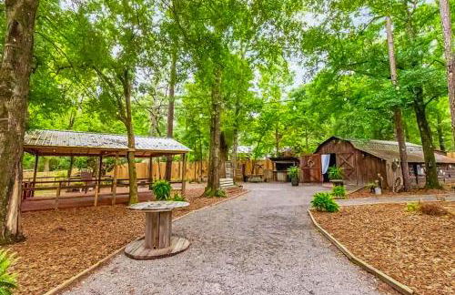 30-Acre Oasis with Private Pond Near Big Creek Lake - Foto 1