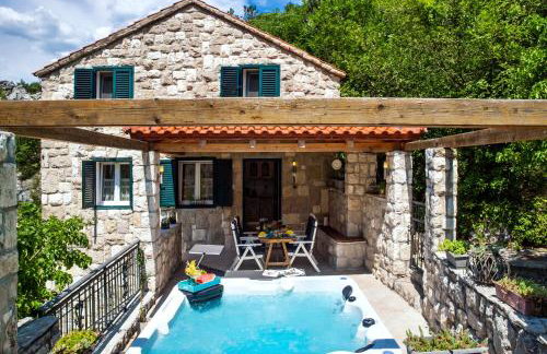 Stonehouse Korlat with open-air jacuzzi - Foto 1