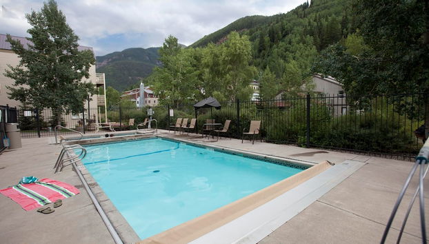 Viking Lodge 319 by Avantstay Great Ski Access w Communal Pool Hot Tub - Foto 2, Habitación