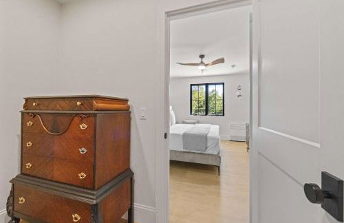 Le Petit Flat - 2 Bed 1 Bath One Level Apartment - Foto 28