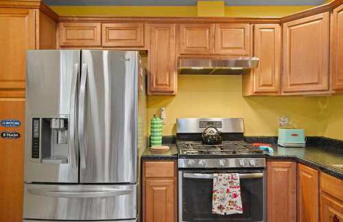 Craftsman 3BR Walk to UC Davis Pet-Friendly - Foto 14