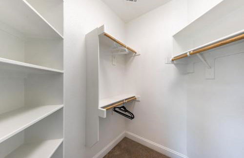 Family Home Near Lake & Local Parks - Foto 29