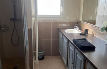 Les Néfliers - Foto 25