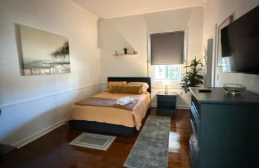 Charming 2-Bedroom 1 Bath Near Everything - Foto 21