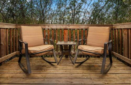 Lizzie Court - Photo 2