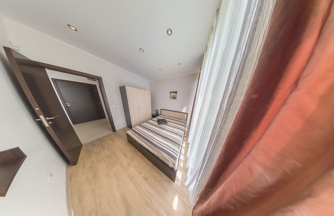 Black Sea Breeze - Photo 2