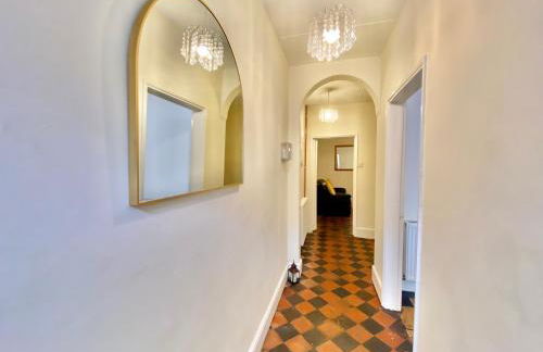 EasyRest House 1 Grantham - 6 Beds & Free Parking - Spacious & Comfy - Access to A1, Town Centre & Shops - Foto 6