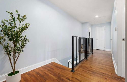 Spacious 6BR Getaway Game Room Firepit NYC - Foto 31