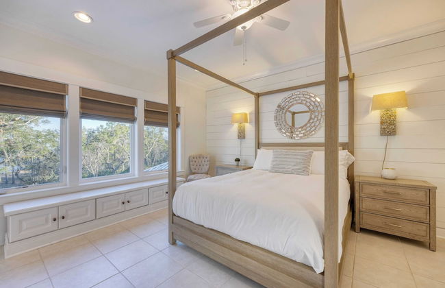 Blackwater Bay Hideaway by Avantstay Waterfront, Pool, Dock, Hot Tub - Photo 15