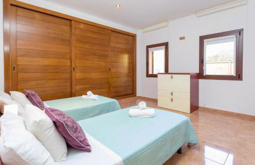 Villa Near Ibiza Town Sleeps 12 - Foto 24